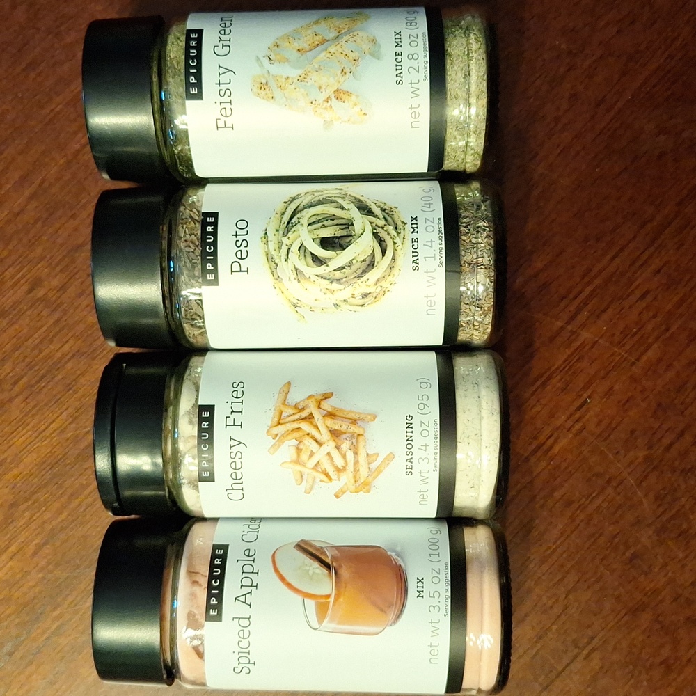 Epicure Bundle - Spiced Apple Cider, Cheesy Fries, Pesto, Feisty Greens - NWT